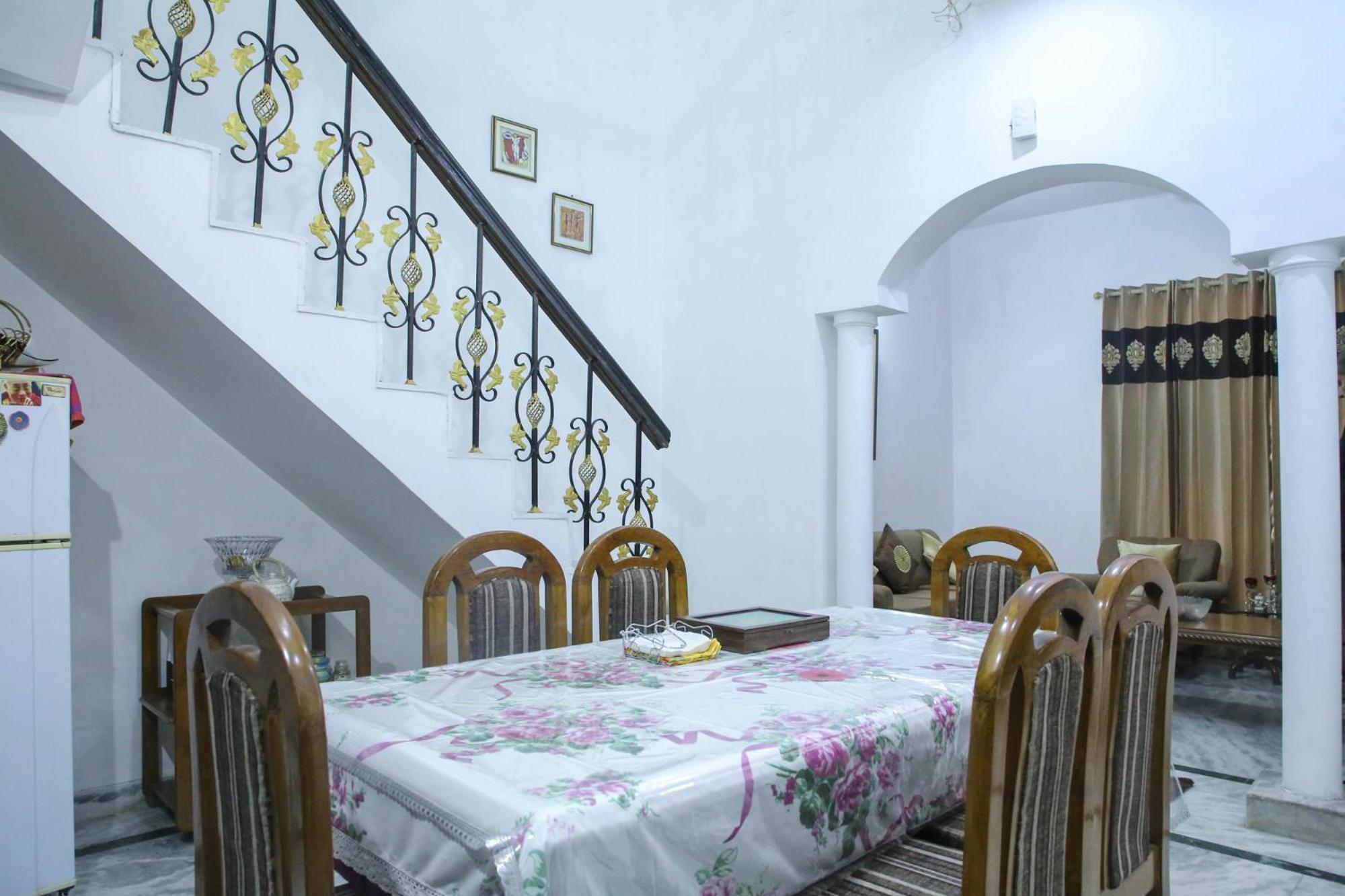 Aradhana'S Home Stay Агра Екстериор снимка